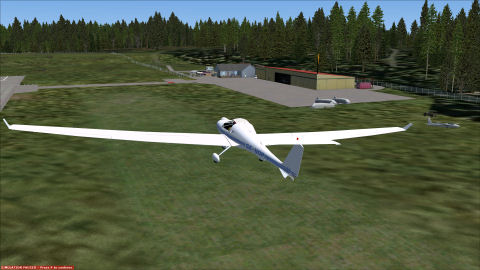 Gliding club's motorglider HK36 Super Dimona SE-UOP
